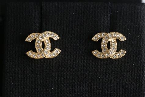 chanel a88429 y02003 z2800